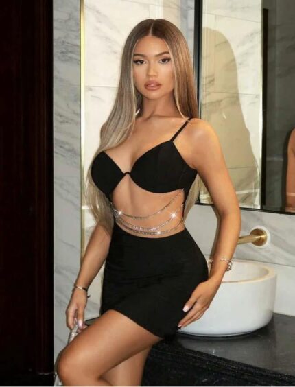 Aria's Closet Zincir Detaylı Göğüs Dekolteli Siyah Mini Club Elbisesi