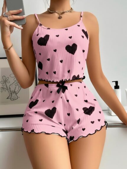 Aria's Closet Pamuklu Pembe Üstüne Siyah Kalp Desenli Askılı Fitilli Şortlu Pijama Takımı