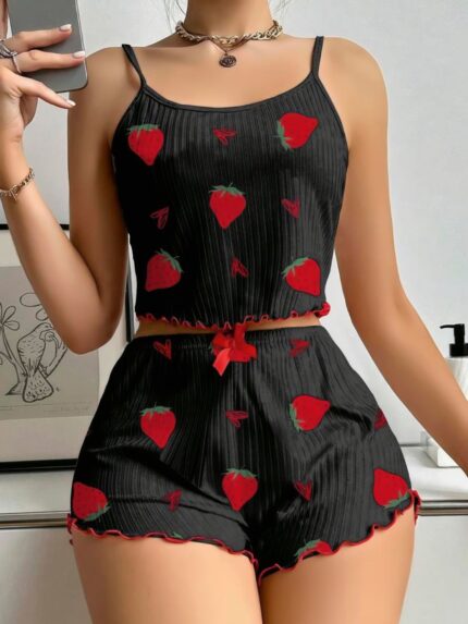 Aria's Closet Pamuklu Siyah Üstüne Çilek Desen Fitilli Askılı Şortlu Pijama Takımı