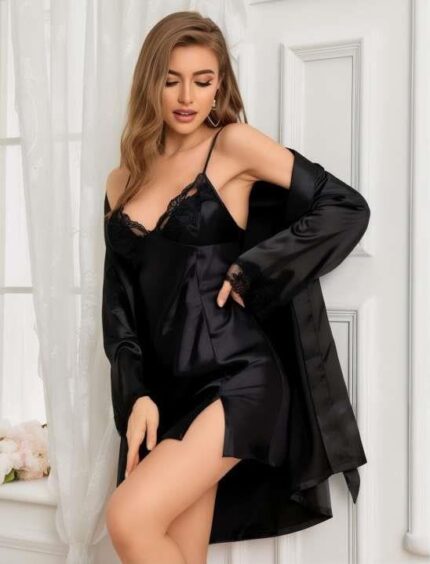 Arias Closet Siyah Dantel İşlemeli İnce Askılı Yırtmaçlı 2'li Saten Gecelik Sabahlık Takımı