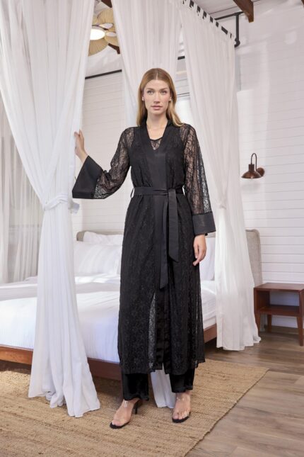 Arias Closet Uzun Kollu Dantelli ve Kuşaklı Sabahlık